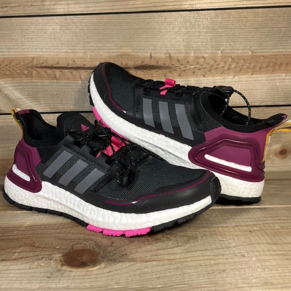 NEW Women’s Sizing - Adidas UltraBoost Cold.RDY “Black Power Berry” Shoes Q46489 - Picture 8 of 11